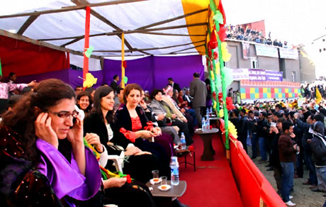 Yüksekova'da görkemli Newroz galerisi resim 9