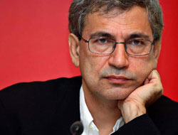 Orhan Pamuk Oyunun Rengini Açıkladı