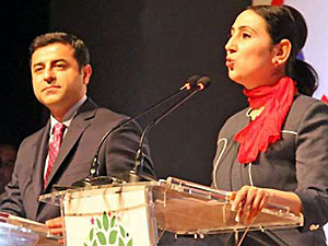 Yüksekdağ ve Demirtaş yeniden eşbaşkanlığa seçildi