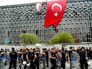 İstanbul’da bir ay boyunca tüm eylemler yasaklandı