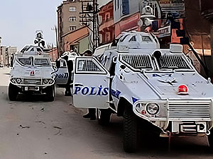 Yüksekova’da bir polis hayatını kaybetti