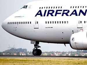 Fransa'da grev dalgasına Air France da katıldı