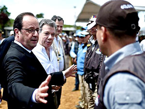 Hollande FARC gerillalarını ziyaret etti