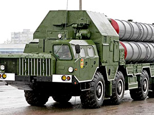 İran, Rus S-300 füze sistemini test etti