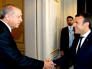 Erdoğan Macron'la görüştü