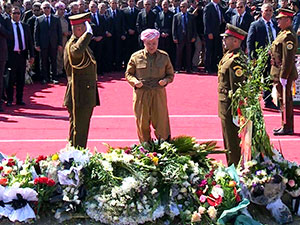 Barzani'den Mam Celal'in kabrine ziyaret