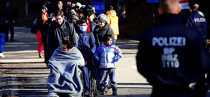 Almanya’dan sığınmacılara geri dönüş teşviki