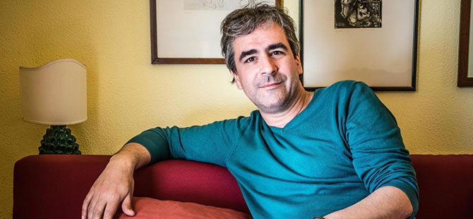 Gazeteci Deniz Yücel’e hapis cezası