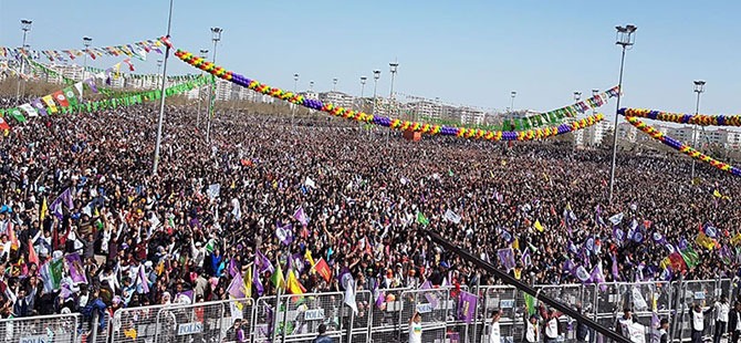 Diyarbakır, Newroz'u kutluyor