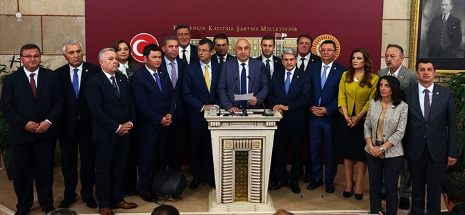 İYİ Parti'ye katılan 15 milletvekili yeniden CHP'ye döndü