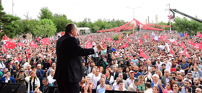 İnce Diyarbakır’da: Adını koyalım Kürt sorunu