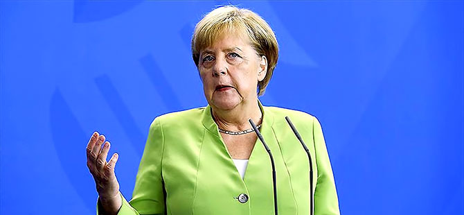 Merkel yarın Türkiye'ye geliyor