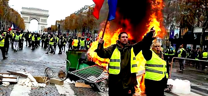 Fransa'da 'Sarı Yelekliler' protestolarında bir günde 101 gözaltı