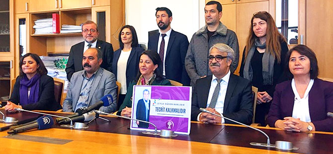 HDP'li 10 milletvekili, Meclis'te açlık grevine başladı