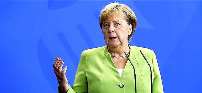 Merkel'den Kıbrıs'a destek mesajı