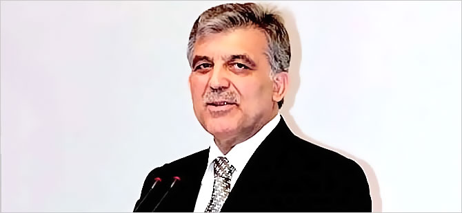 Abdullah Gül: Demokrasimiz için doğru olmamıştır