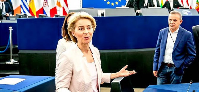 Von der Leyen Avrupa Komisyonu Başkanı seçildi