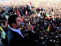 Demirtaş Newroz'da konuştu: Dolmabahçe'deki çözüm yoluna bağlıyız