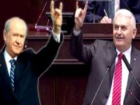 Bahçeli: Bozkurt işareti Başbakan'ın eline yakıştı